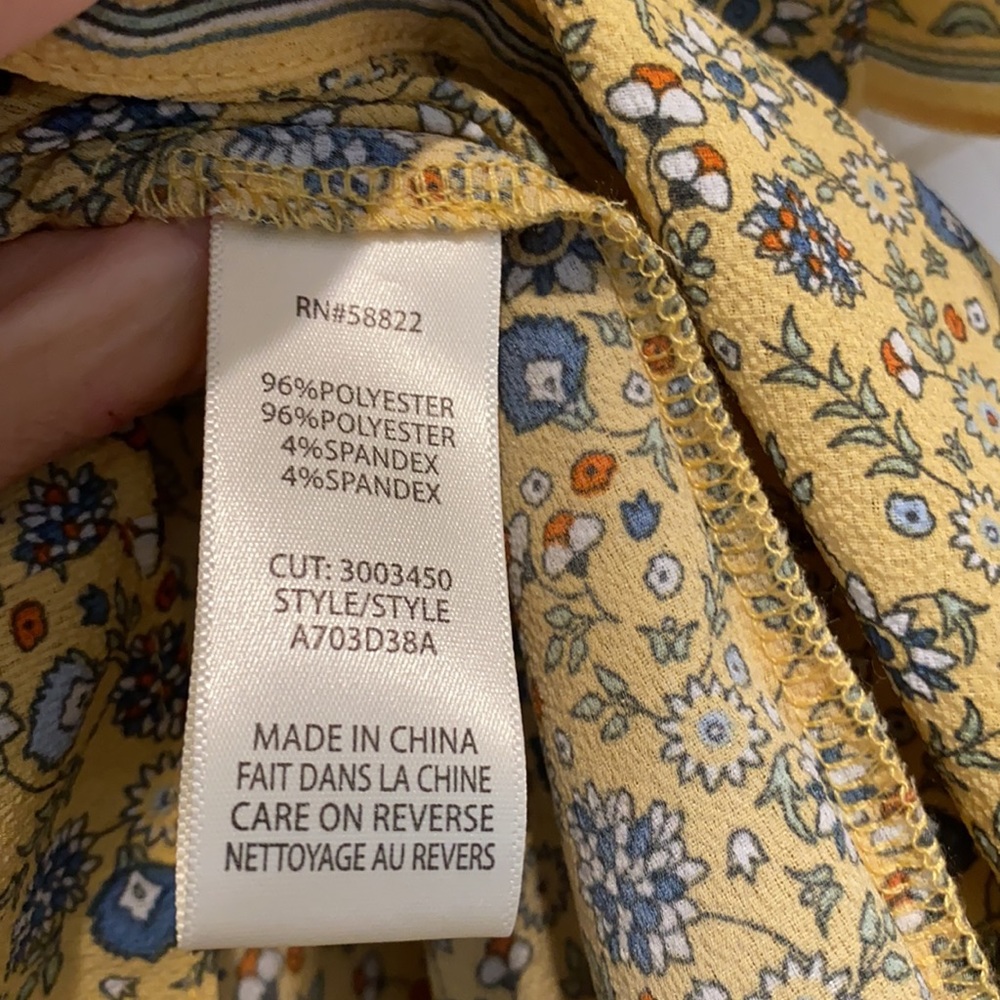 Max Studio Floral Top - Picture 7 of 8